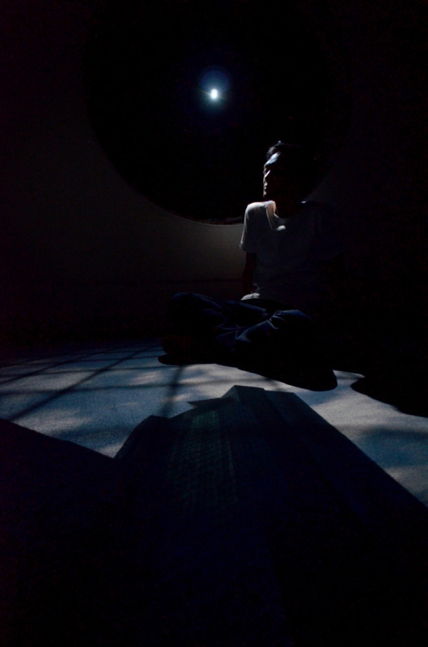 鈴木のぞみ ピンホールカプセルの様子 (848x1280)